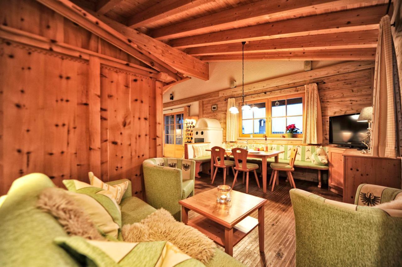 Luxury Chalets Wiesenruh Bichlbach Luaran gambar