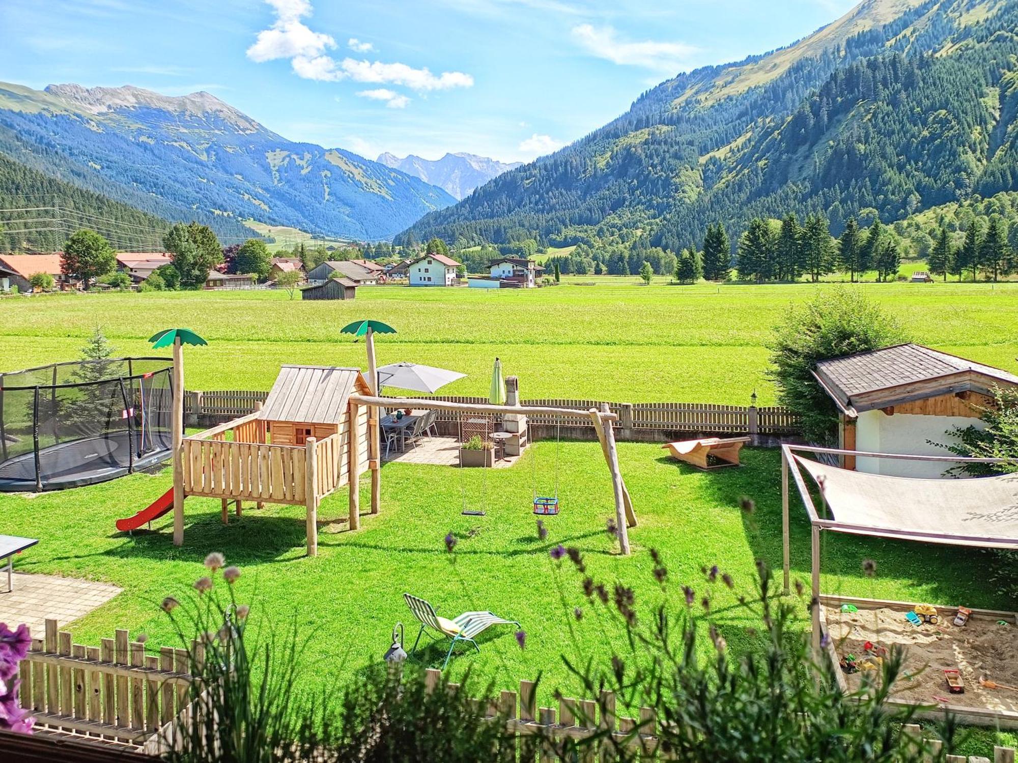 Luxury Chalets Wiesenruh Bichlbach Luaran gambar